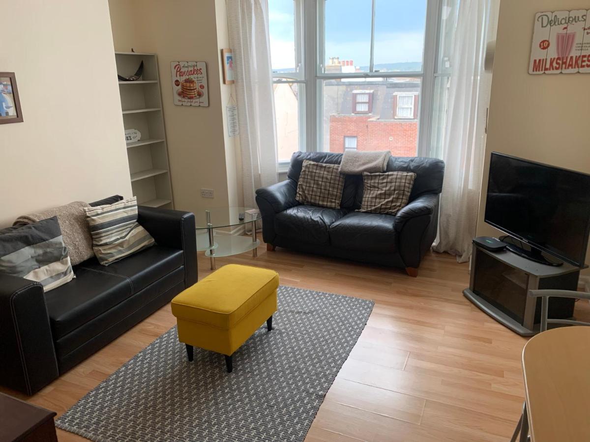 Apartment Amazing Sea Views ,brilliant Location